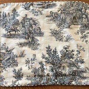 Waverly Garden Room Collection King Pillow Shams